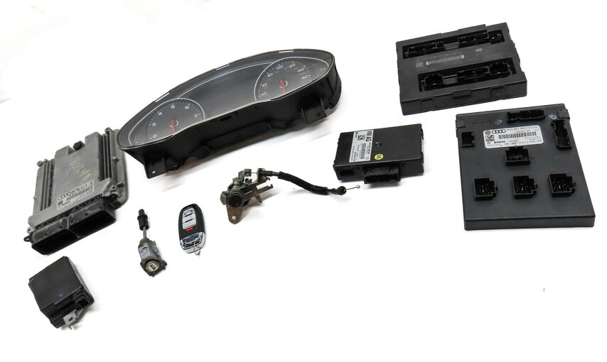 Thumbnail 7: 2013 AUDI A8 D4 4H 4.0L CEUA SPEEDOMETER IMMOBILIZER BODY ENGINE MODULE KEY SET