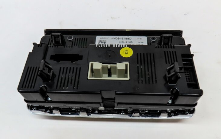 Thumbnail 7: 2011-2014 AUDI A8 S8 (D4 4H) REAR HEATER A/C TEMPERATURE CLIMATE CONTROL PANEL