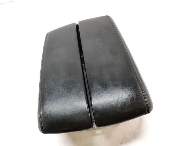 Thumbnail 3: 11-18 AUDI A8 S8 D4 4H CENTER CONSOLE LID (for cars w/ reclining seats) (BLACK)