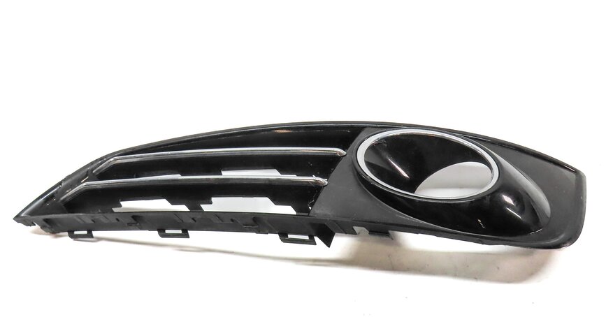 Thumbnail 4: 2011-2014 AUDI A8 (D4 4H) LEFT FRONT DRIVER LOWER BUMPER FOGLIGHT GRILLE TRIM