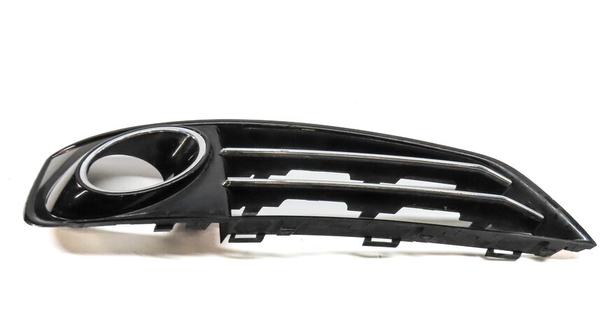 Thumbnail 4: 11-14 AUDI A8 (D4 4H) RIGHT FRONT PASSENGER LOWER BUMPER FOGLIGHT GRILLE TRIM