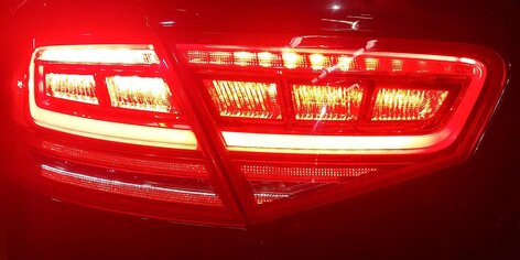 Thumbnail 2: 11-14 AUDI A8 S8 (D4 4H) LEFT DRIVER REAR TRUNK INNER LED TAILLIGHT LIGHT LAMP