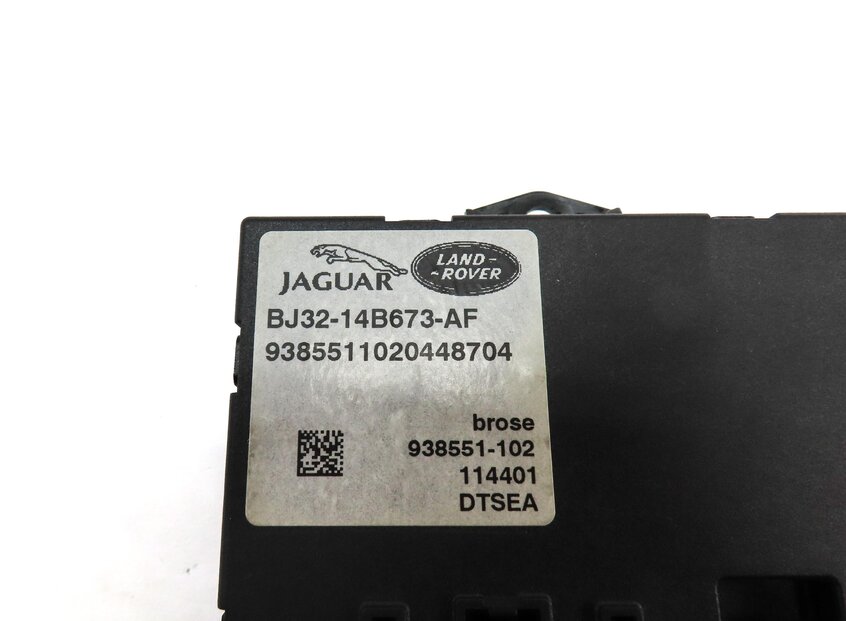 Thumbnail 4: 2012 RANGE ROVER EVOQUE (L538) REAR TRUNK LIFT LIFTGATE CONTROL MODULE