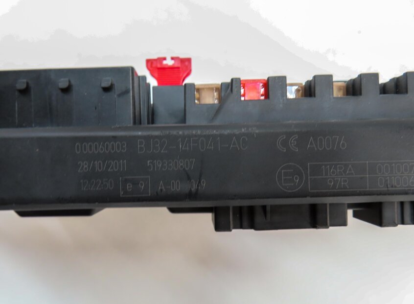 Thumbnail 12: 2012 RANGE ROVER EVOQUE L538 2.0L ENGINE ECM ECM BCM IMMOBILIZER MODULE KEY SET
