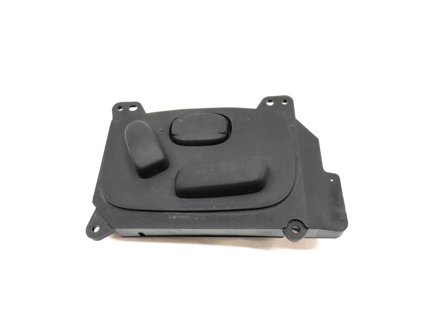 Thumbnail 2: 2012 RANGE ROVER EVOQUE (L538) FRONT RIGHT PASSENGER SEAT ADJUST SWITCH