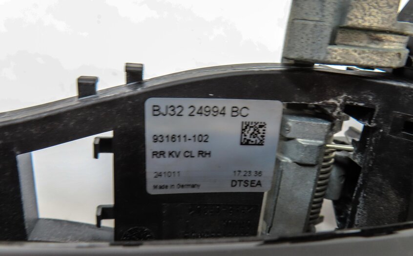 Thumbnail 7: 12-17 RANGE ROVER SPORT EVOQUE (L405 L494) RIGHT REAR PASSIVE DOOR HANDLE BLACK