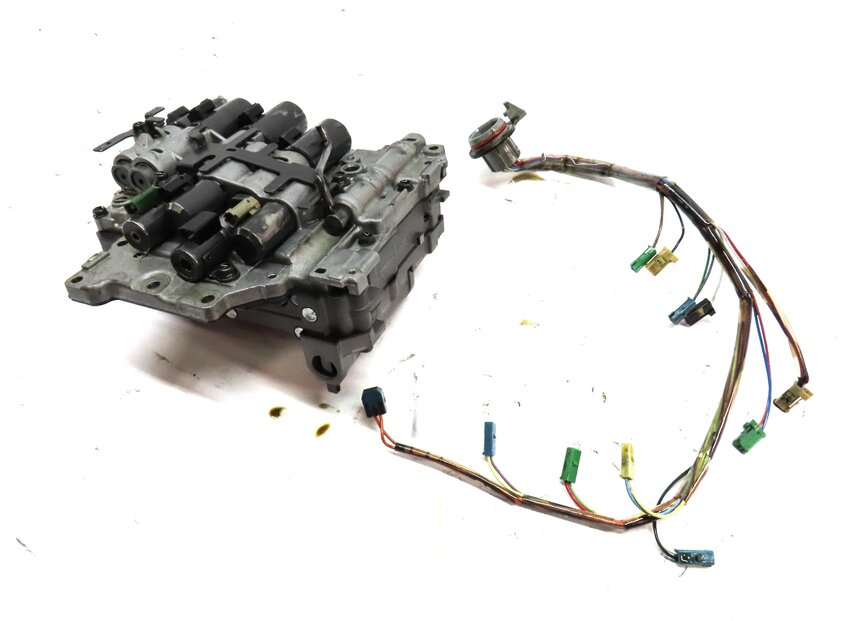 2012-2015 LAND ROVER LR2 RANGE ROVER EVOQUE (L538) AUTO TRANSMISSION VALVE BODY
