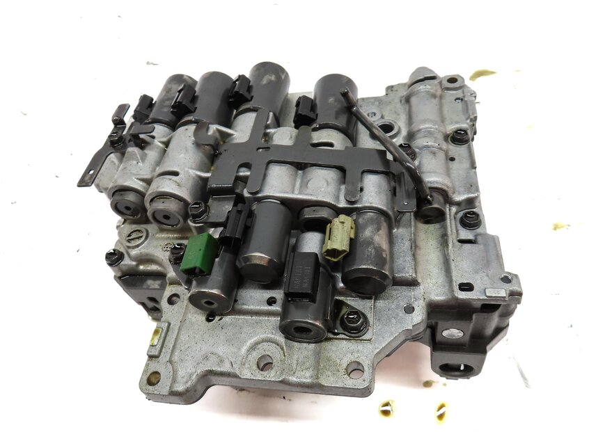 Thumbnail 5: 2012-2015 LAND ROVER LR2 RANGE ROVER EVOQUE (L538) AUTO TRANSMISSION VALVE BODY