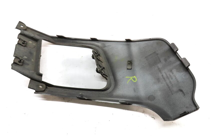 Thumbnail 7: 2012 RANGE ROVER EVOQUE (L538) REAR RIGHT PASSENGER SIDE EXHAUST TIP TRIM