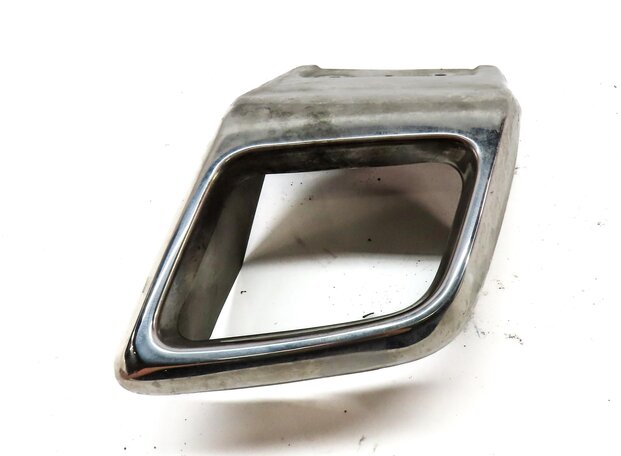 Thumbnail 2: 2012-2017 RANGE ROVER EVOQUE (L538) LEFT DRIVER REAR EXHAUST TIP TRIM (SILVER)