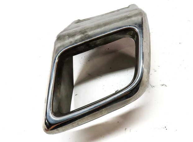 Thumbnail 3: 2012-2017 RANGE ROVER EVOQUE (L538) LEFT DRIVER REAR EXHAUST TIP TRIM (SILVER)