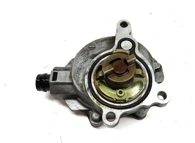 Thumbnail 4: 12-17 JAGUAR XE XF / RANGE ROVER EVOQUE DISCOVERY LR2 - 2.0L BRAKE VACUUM PUMP