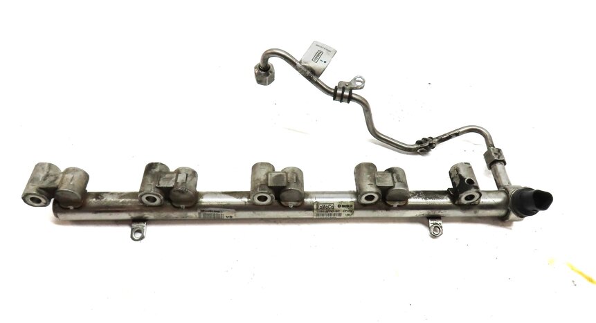 Thumbnail 2: 2012 RANGE ROVER EVOQUE (L538) 2.0L TURBO ENGINE FUEL RAIL