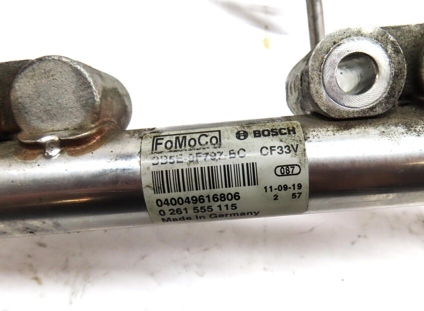 Thumbnail 7: 2012 RANGE ROVER EVOQUE (L538) 2.0L TURBO ENGINE FUEL RAIL