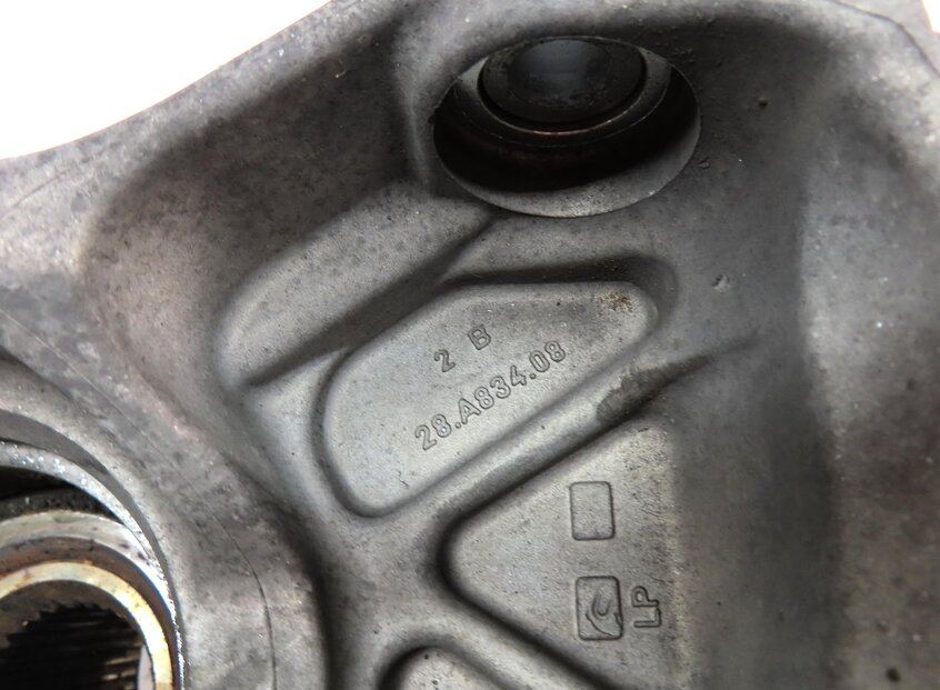 Thumbnail 7: 2012-2019 RANGE ROVER EVOQUE (L538) RIGHT PASSENGER REAR KNUCKLE WHEEL HUB