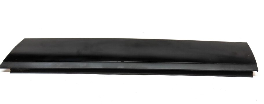Thumbnail 2: 2012 RANGE ROVER EVOQUE (L538) FRONT RIGHT DOOR MOULDING RUNNER TRIM BLACK