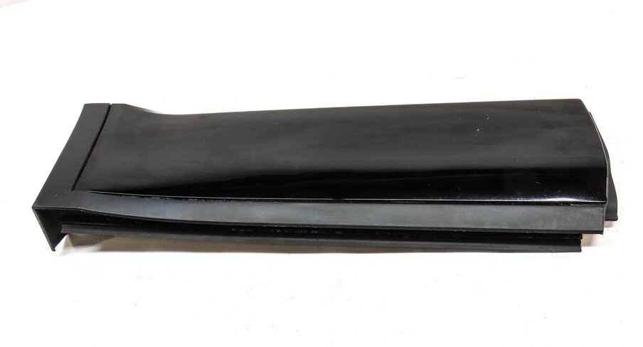 Thumbnail 2: 2012 RANGE ROVER EVOQUE (L538) REAR RIGHT DOOR MOULDING RUNNER TRIM (BLACK)