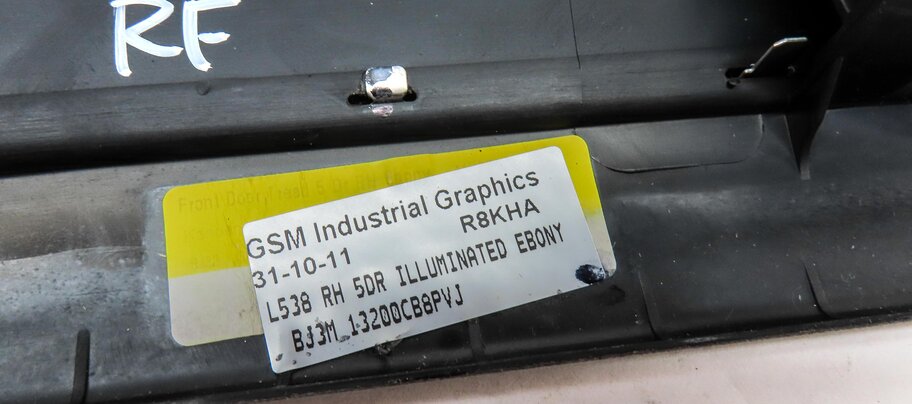 Thumbnail 6: 2012 RANGE ROVER EVOQUE (L538) FRONT RIGHT PASSENGER LIGHTED DOOR SILL TRIM