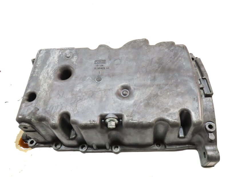 Thumbnail 2: 2012-2017 DISCOVERY SPORT LR2 RANGE ROVER EVOQUE (L538 L550) 2.0L ENGINE OIL PAN