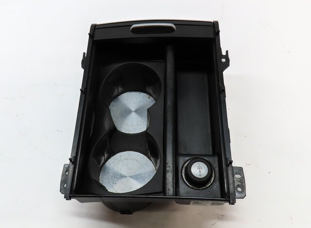 Thumbnail 7: 2012 RANGE ROVER EVOQUE (L538) FRONT CENTER CONSOLE CUP HOLDER w/ 12v SOCKET