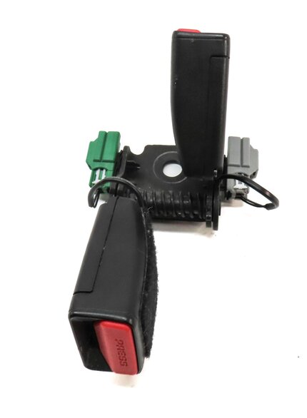 Thumbnail 5: 2012 RANGE ROVER EVOQUE (L538) REAR RIGHT / CENTER SEATBELT BUCKLE RECEIVER