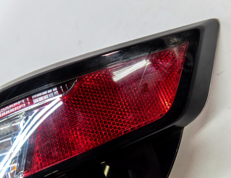 Thumbnail 7: 2012-2015 RANGE ROVER EVOQUE (L538) RIGHT PASSENGER TAILLIGHT BRAKE LIGHT LAMP