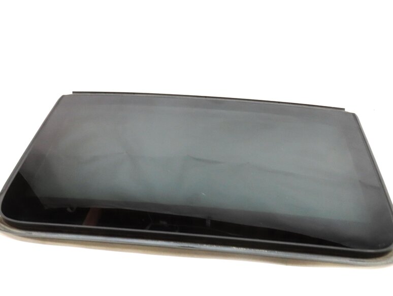 Thumbnail 1: 2015-2018 AUDI Q3 (8U) REAR STATIONARY PANORAMIC SUNROOF SUN ROOF GLASS WINDOW