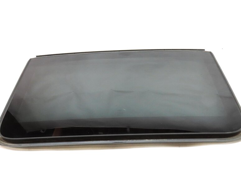 Thumbnail 2: 2015-2018 AUDI Q3 (8U) REAR STATIONARY PANORAMIC SUNROOF SUN ROOF GLASS WINDOW