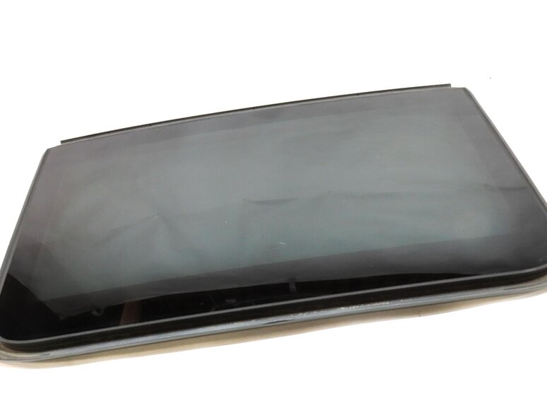 Thumbnail 3: 2015-2018 AUDI Q3 (8U) REAR STATIONARY PANORAMIC SUNROOF SUN ROOF GLASS WINDOW