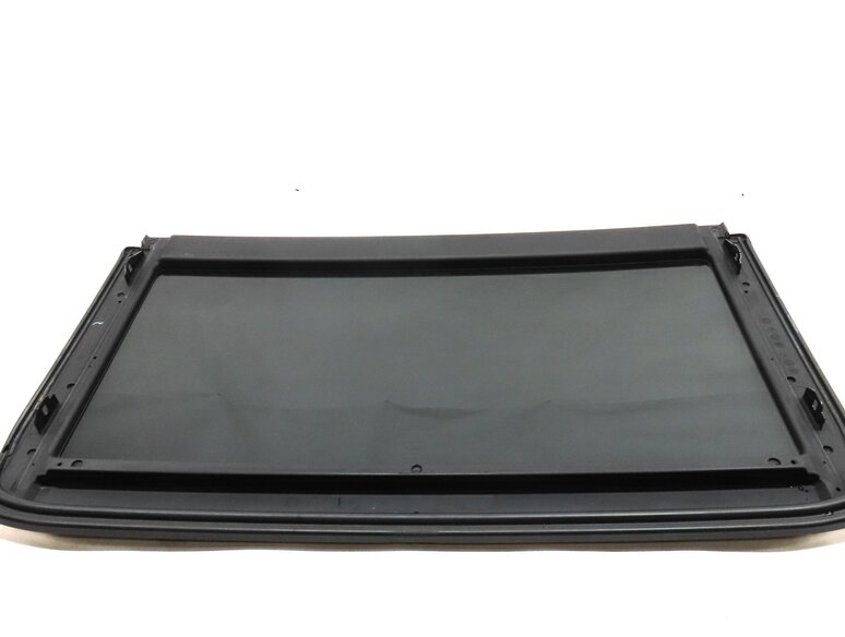 Thumbnail 5: 2015-2018 AUDI Q3 (8U) REAR STATIONARY PANORAMIC SUNROOF SUN ROOF GLASS WINDOW