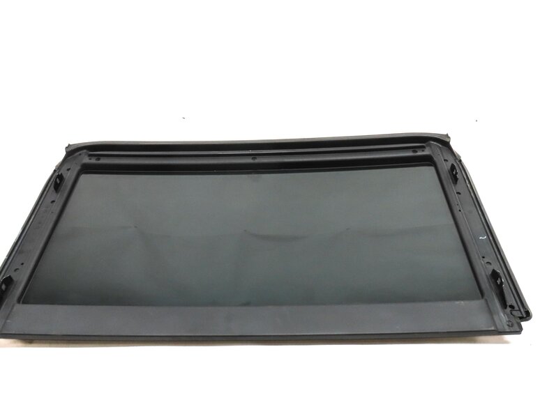 Thumbnail 6: 2015-2018 AUDI Q3 (8U) REAR STATIONARY PANORAMIC SUNROOF SUN ROOF GLASS WINDOW