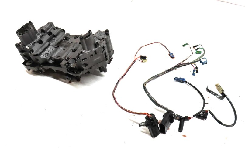 Thumbnail 1: 15-18 VW CC TIGUAN AUDI Q3 (8U) 09M A/T AUTO AUTOMATIC TRANSMISSION VALVE BODY
