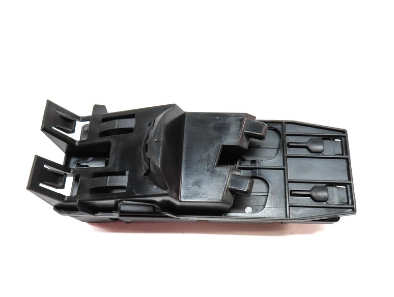 Thumbnail 5: 2015-2017 AUDI Q3 (8U) HATCH GATE DOOR TRUNK LIFT LIFTGATE CONTROL MODULE