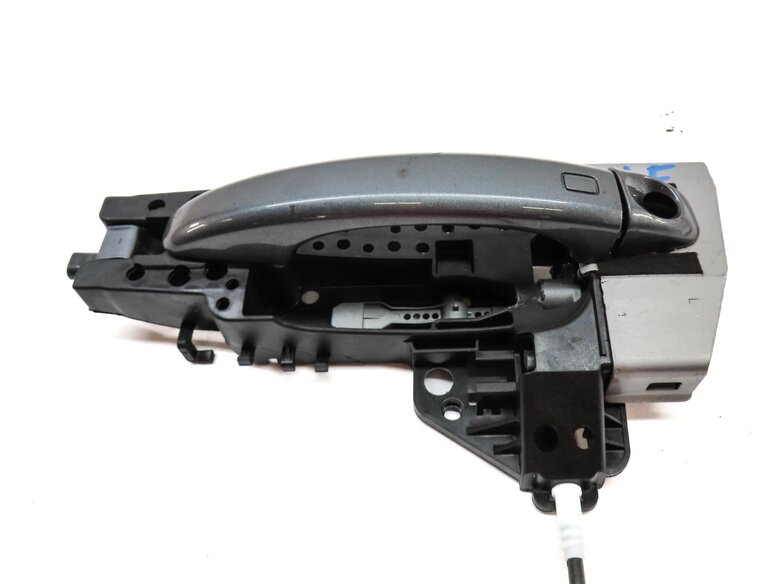 Thumbnail 4: 2015-2018 AUDI Q3 (8U) LEFT FRONT DRIVER DOOR HANDLE (MONSOON GREY METALLIC 0C)