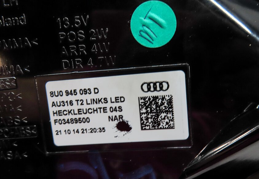 Thumbnail 6: 2015 AUDI Q3 (8U) REAR LEFT DRIVER TRUNK HATCH LED TAILLIGHT BRAKE LIGHT LAMP