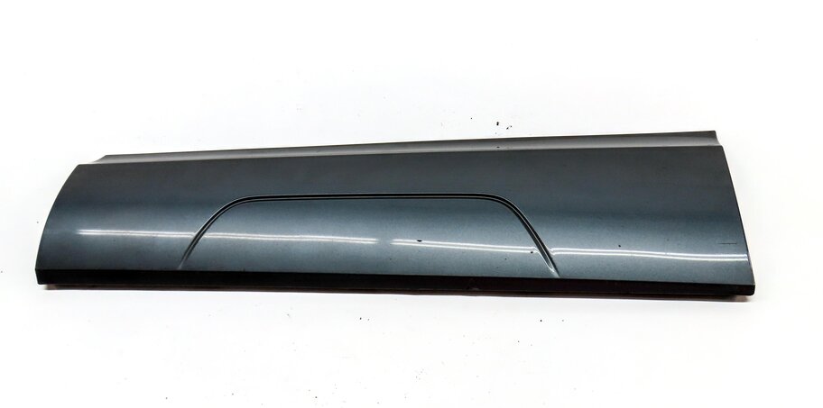 Thumbnail 4: 2015 AUDI Q3 (8U) REAR LEFT LOWER DOOR MOULDING TRIM PANEL (MONSOON GREY)