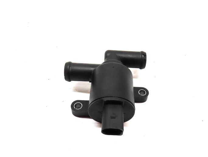 Thumbnail 4: 2015 AUDI Q3 (8U) 2.0L TURBO CCTA ENGINE HEATER CONTROL VALVE 4H0121671D