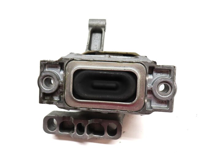 Thumbnail 2: 2015 AUDI Q3 (8U) 2.0L TURBO CCTA RIGHT ENGINE MOTOR MOUNT 5N0199262K