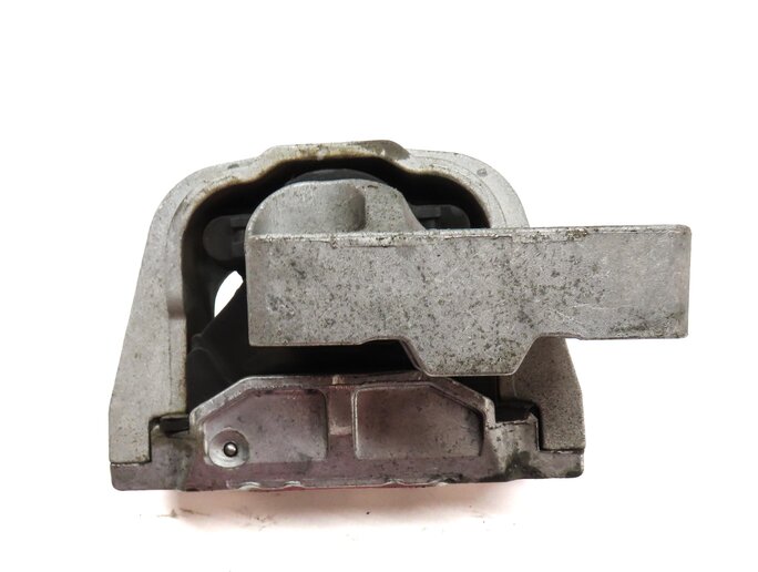 Thumbnail 6: 2015 AUDI Q3 (8U) 2.0L TURBO CCTA RIGHT ENGINE MOTOR MOUNT 5N0199262K