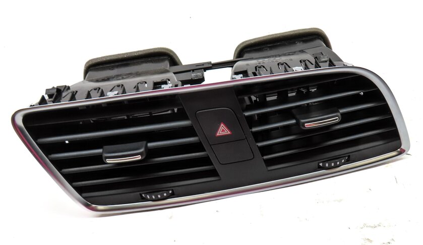 Thumbnail 2: 2015 AUDI Q3 (8U) FRONT CENTER DASH HVAC A/C HEATER AIR VENT (BLACK & SILVER)