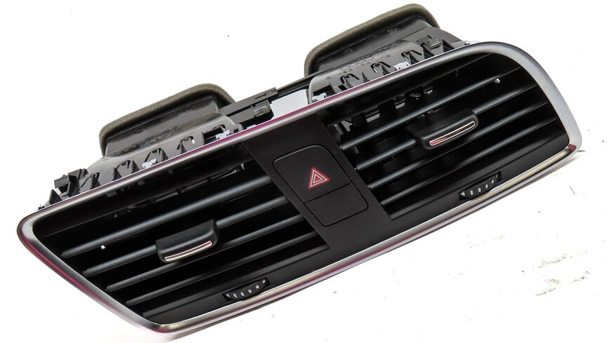 Thumbnail 3: 2015 AUDI Q3 (8U) FRONT CENTER DASH HVAC A/C HEATER AIR VENT (BLACK & SILVER)