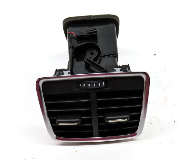 Thumbnail 2: 2015 AUDI Q3 (8U) REAR CENTER CONSOLE HVAC A/C HEATER AIR VENT (BLACK & SILVER)