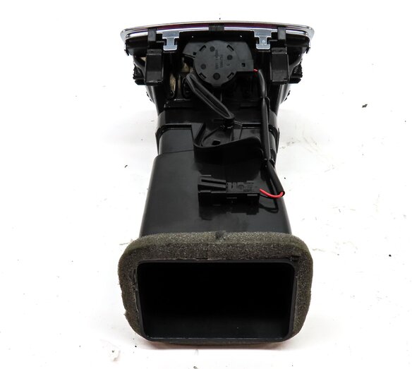 Thumbnail 4: 2015 AUDI Q3 (8U) REAR CENTER CONSOLE HVAC A/C HEATER AIR VENT (BLACK & SILVER)