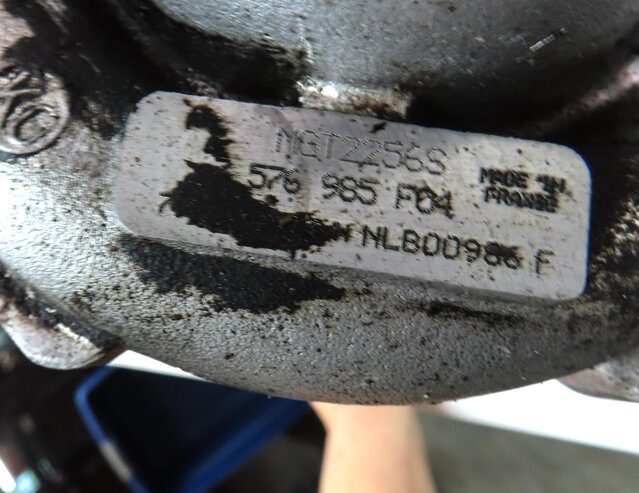Thumbnail 10: 08-14 BMW 550i 750i X5 X6 (E70 E71 F01 F10) 4.4L N63 ENGINE - LEFT TURBOCHARGER