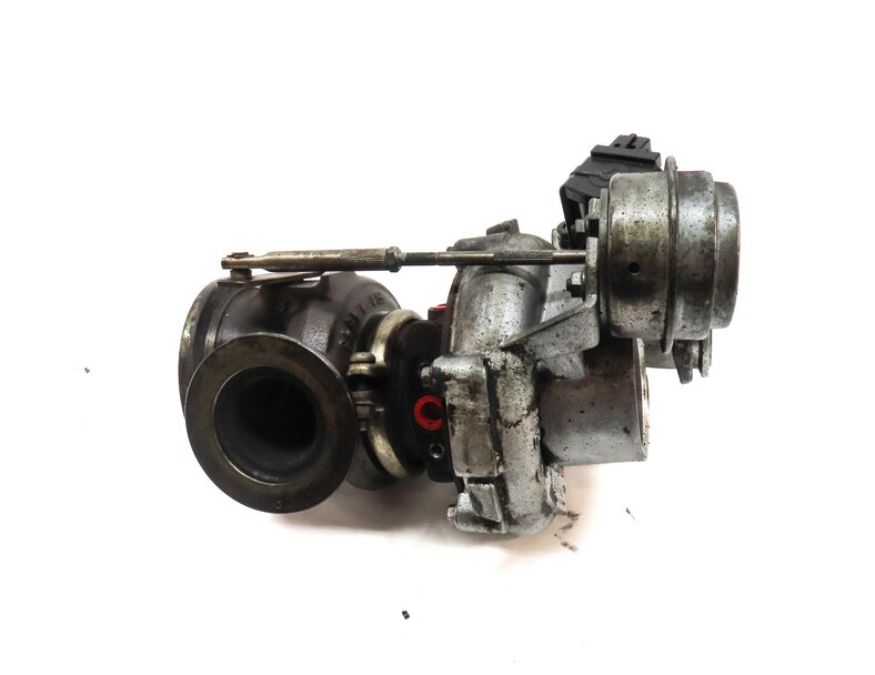 Thumbnail 2: 08-14 BMW 550i 750i X5 X6 (E70 E71 F01 F10) 4.4L N63 ENGINE - LEFT TURBOCHARGER