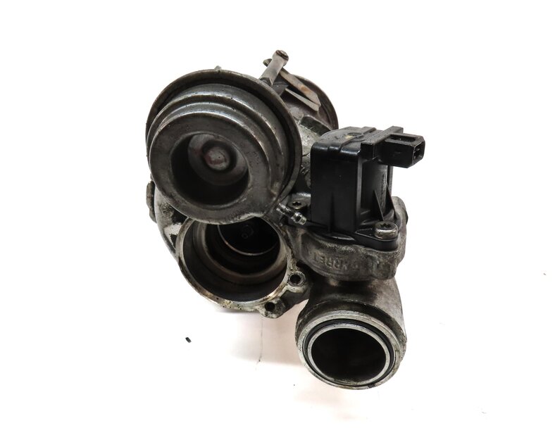 Thumbnail 4: 08-14 BMW 550i 750i X5 X6 (E70 E71 F01 F10) 4.4L N63 ENGINE - LEFT TURBOCHARGER