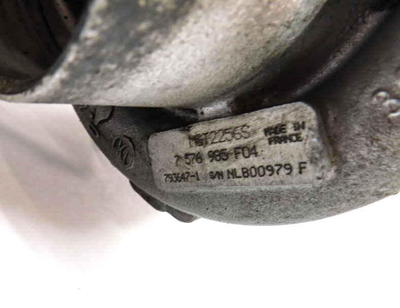 Thumbnail 10: 08-14 BMW 550i 750i X5 X6 (E70 E71 F01 F10) 4.4L N63 ENGINE - RIGHT TURBOCHARGER