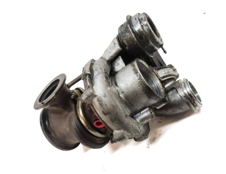 Thumbnail 3: 08-14 BMW 550i 750i X5 X6 (E70 E71 F01 F10) 4.4L N63 ENGINE - RIGHT TURBOCHARGER