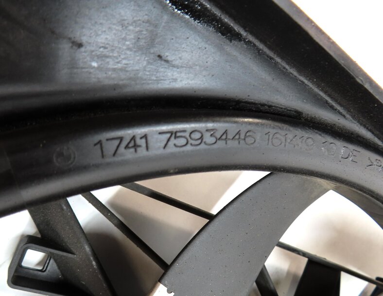 Thumbnail 10: 10-18 BMW 550i 550iGT 650i 750i (F01 F06 F10) 850w RADIATOR COOLING FAN & SHROUD