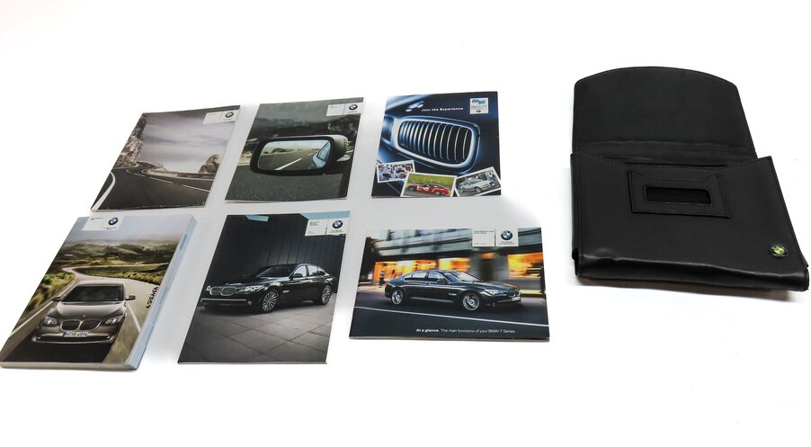 Thumbnail 2: 2011 BMW 750i (F01) OWNERS MANUAL BOOKLET SET 6 w/ CARRYING CASE (BLACK)